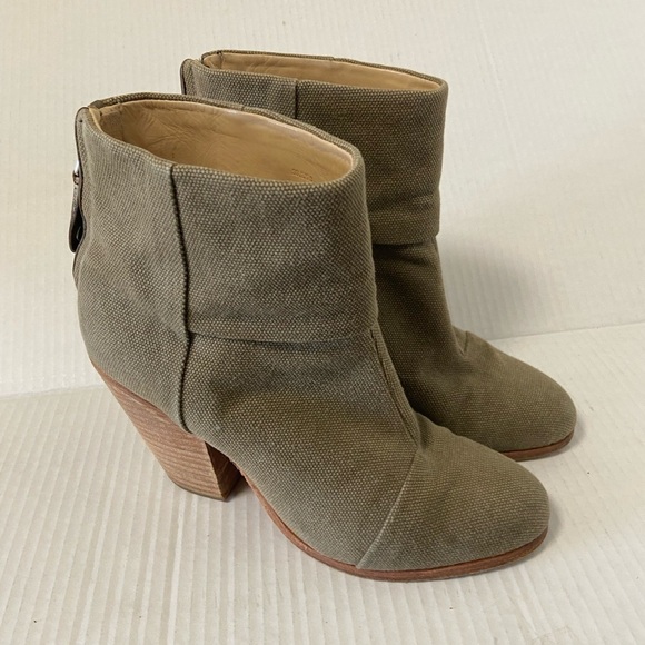 Rag and Bone New York Newbury classic neutral heel booties size 8 women’s - Picture 2 of 12